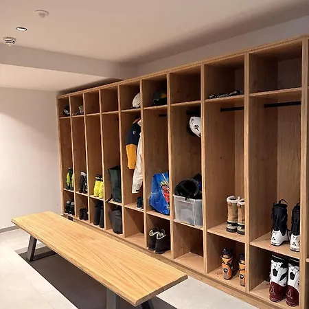 Chalina Aparthotel 3*